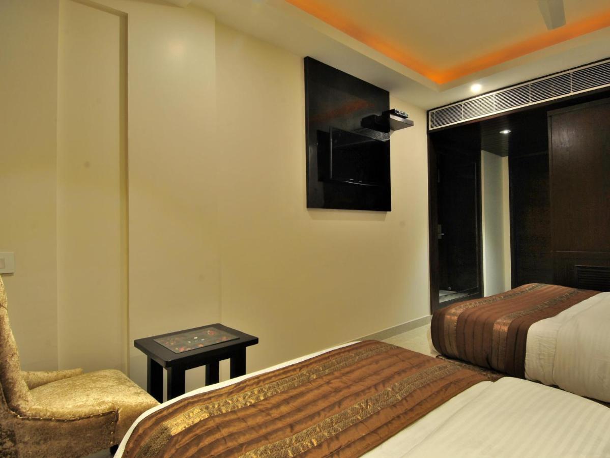 Готель Sai Miracle - Luxury Living Нью-Делі Екстер'єр фото